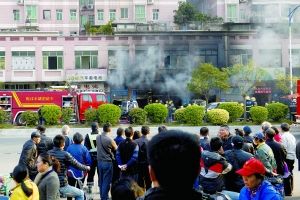 电线短路 大火惊梦