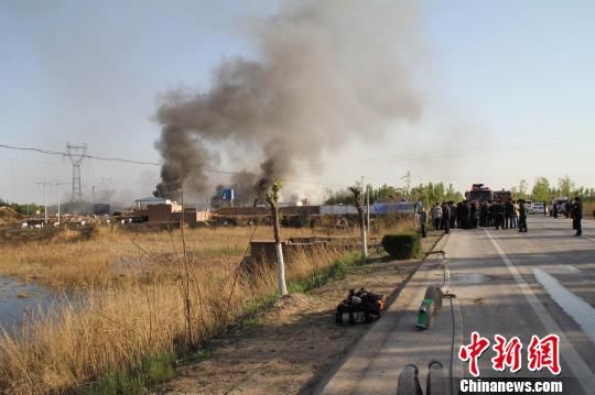 河北武邑一化工厂爆炸致2人伤