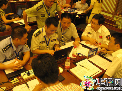 危化品运输事故如何处置20余单位协同演练（图）