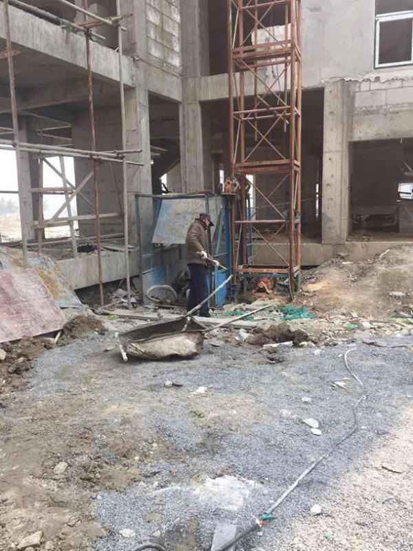 河南一在建楼盘升降机坠落3人亡 安监局介入调查