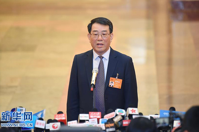 【实录】杨焕宁在两会“部长通道”接受采访