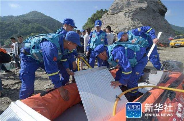 新华社追问广元翻船事故：景区为何能翻船