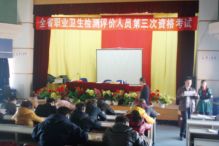 突出重点 突破难点 抓关键点