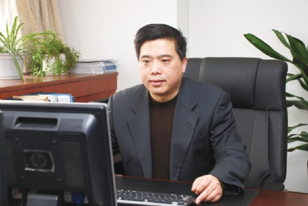 切实加强综合监管