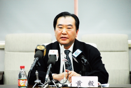 将“安全生产年”活动推向深入
