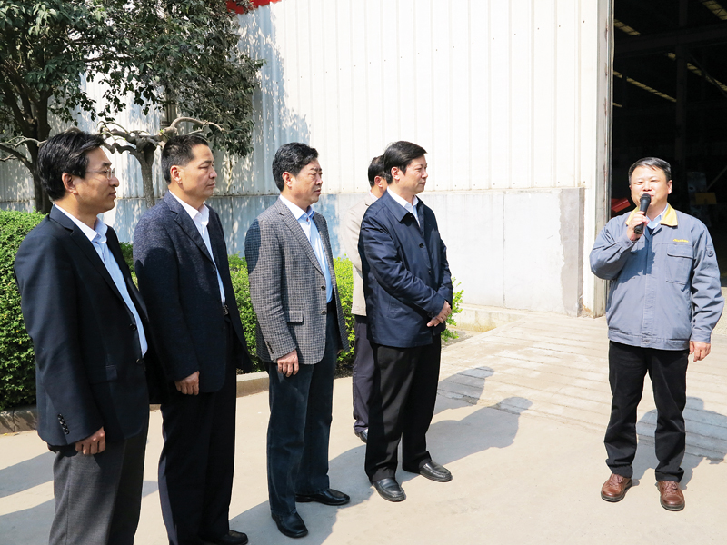 发挥群众组织优势 夯实安全基础