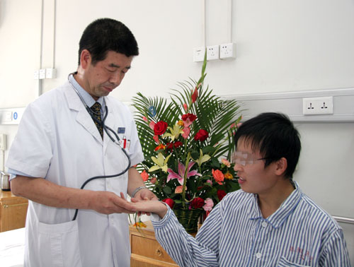 医者仁心 服务职业病患者