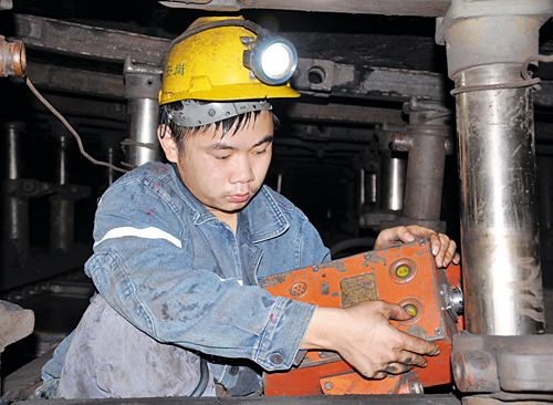 小河嘴煤矿极薄煤层采面实时通讯联络无障碍