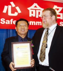 安全社区建设的推动者