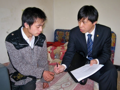 扩大覆盖 让更多劳动者受益