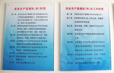 服务为主 专家助力