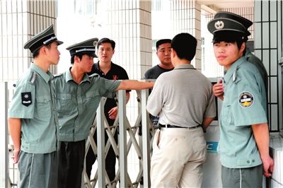 温州动车事故信号灯设计方接受采访一问三不知