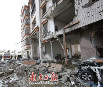 广东普宁烟花爆炸已致19亡50人入院治疗